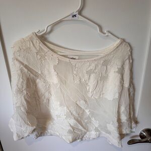 Aritzia Off-White Crop Flowy Floral Top